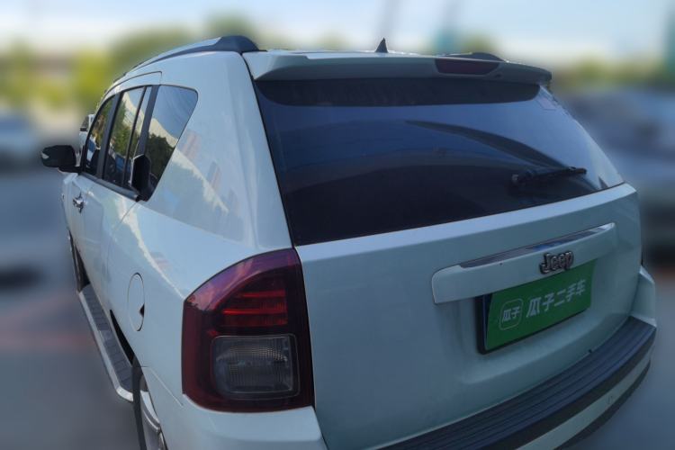Used Jeep Compass 2014 2.4L four-wheel drive sport version Rear Left 45 Deg