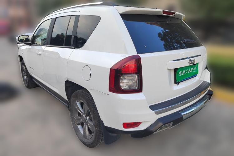 Used Jeep Compass 2014 2.4L four-wheel drive sport version Rear Left 45 Deg