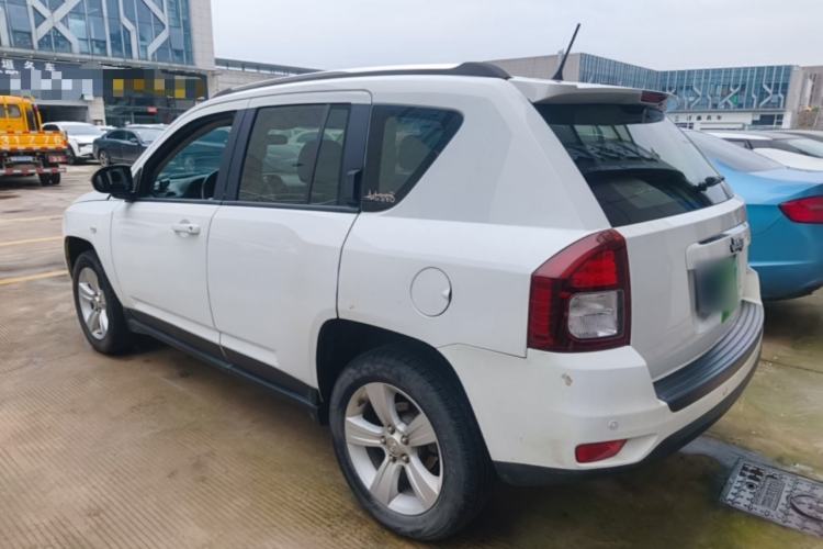 Used Jeep Compass 2014 Revised Version 2.0L Two-Wheel Drive Entry-Level Edition Rear Left 45 Deg