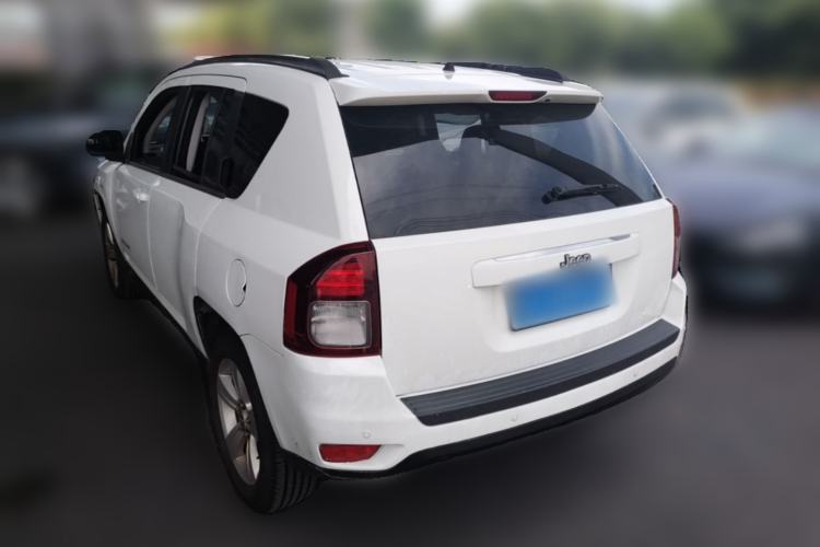 Used Jeep Compass 2014 2.4L four-wheel drive sport version Rear Left 45 Deg