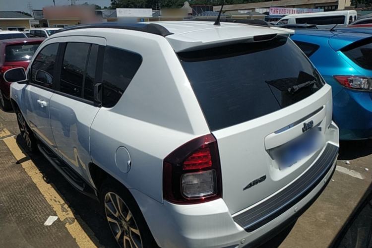 Used Jeep Compass 2014 Revised Version 2.4L Four-Wheel Drive Luxury Edition Rear Left 45 Deg