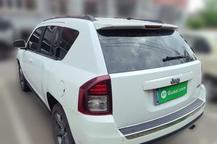 Used Jeep Compass 2014 2.4L four-wheel drive sport version Rear Left 45 Deg