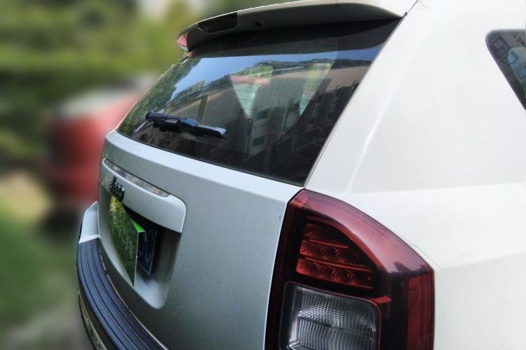 Used Jeep Compass 2014 2.0L two-wheel drive sport version Rear