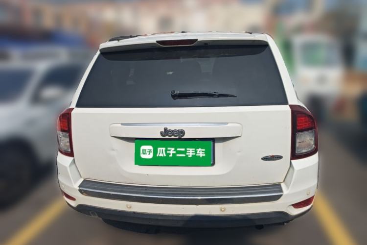Used Jeep Compass 2014 2.4L Four-Wheel Drive Serpentine Collection Edition Rear