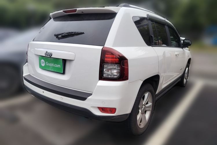 Used Jeep Compass 2014 2.4L four-wheel drive sport version Rear Right 45 Deg