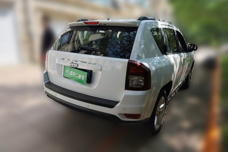Used Jeep Compass 2014 Revised Version 2.0L Two-Wheel Drive Entry-Level Edition Rear Right 45 Deg