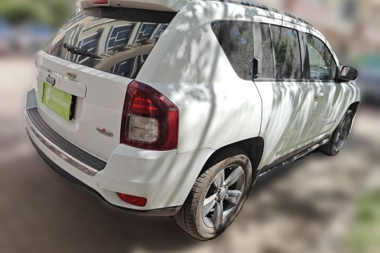 Used Jeep Compass 2014 Revised Version 2.4L Four-Wheel Drive Comfort Edition Rear Right 45 Deg