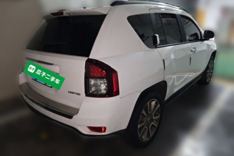 Used Jeep Compass 2014 Revised Version 2.4L Four-Wheel Drive Luxury Edition Rear Right 45 Deg