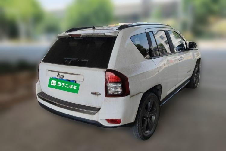 Used Jeep Compass 2014 2.4L four-wheel drive sport version Rear Right 45 Deg