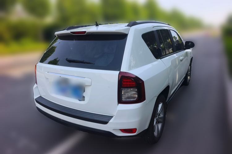 Used Jeep Compass 2014 2.0L two-wheel drive urban version Rear Right 45 Deg