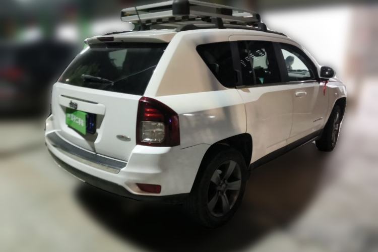 Used Jeep Compass 2014 Revised Version 2.4L Four-Wheel Drive Comfort Edition Rear Right 45 Deg