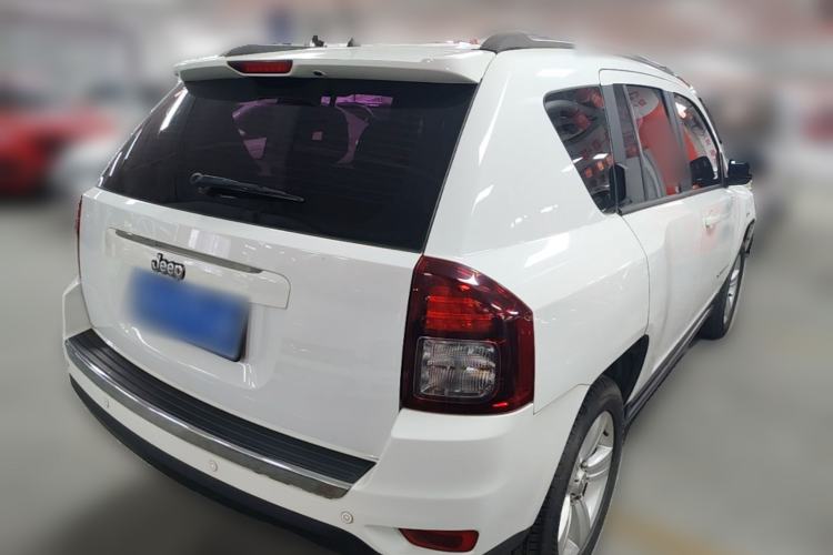 Used Jeep Compass 2014 Revised Version 2.0L Two-Wheel Drive Entry-Level Edition Rear Right 45 Deg