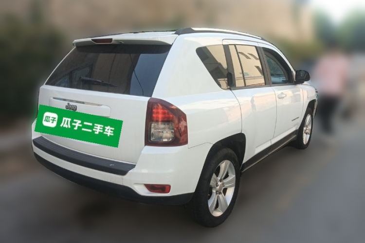 Used Jeep Compass 2014 2.4L four-wheel drive sport version Rear Right 45 Deg