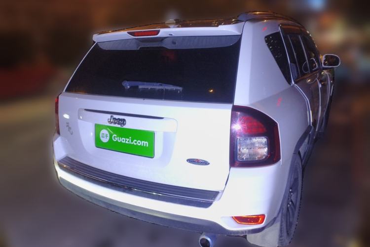 Used Jeep Compass 2014 Revised Version 2.4L Four-Wheel Drive Comfort Edition Rear Right 45 Deg