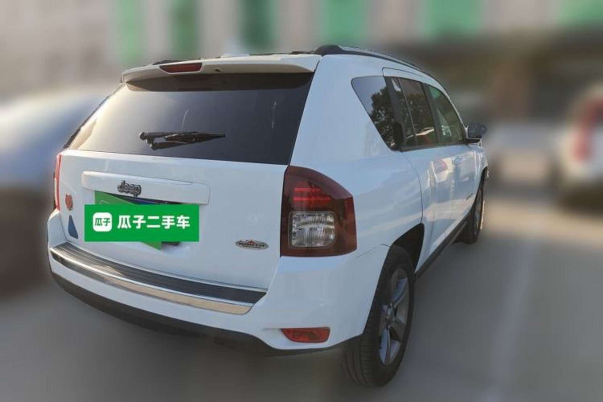 Used Jeep Compass 2014 2.4L Four-Wheel Drive Serpentine Collection Edition Rear Right 45 Deg