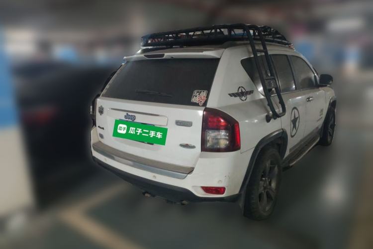 Used Jeep Compass 2014 Revised Version 2.4L Four-Wheel Drive Comfort Edition Rear Right 45 Deg