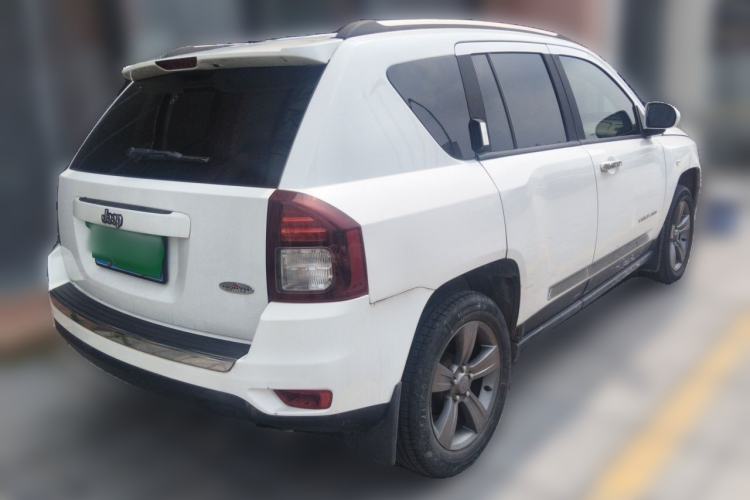 Used Jeep Compass 2014 Revised Version 2.4L Four-Wheel Drive Comfort Edition Rear Right 45 Deg