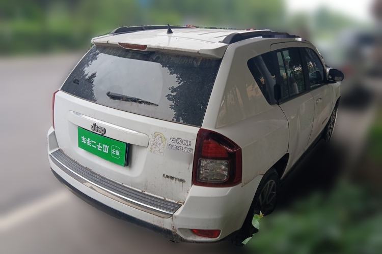 Used Jeep Compass 2014 2.0L two-wheel drive luxury version Rear Right 45 Deg