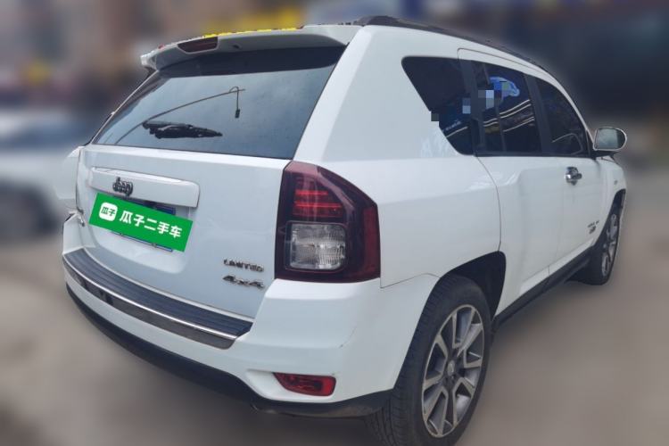Used Jeep Compass 2014 Revised Version 2.4L Four-Wheel Drive Luxury Edition Rear Right 45 Deg