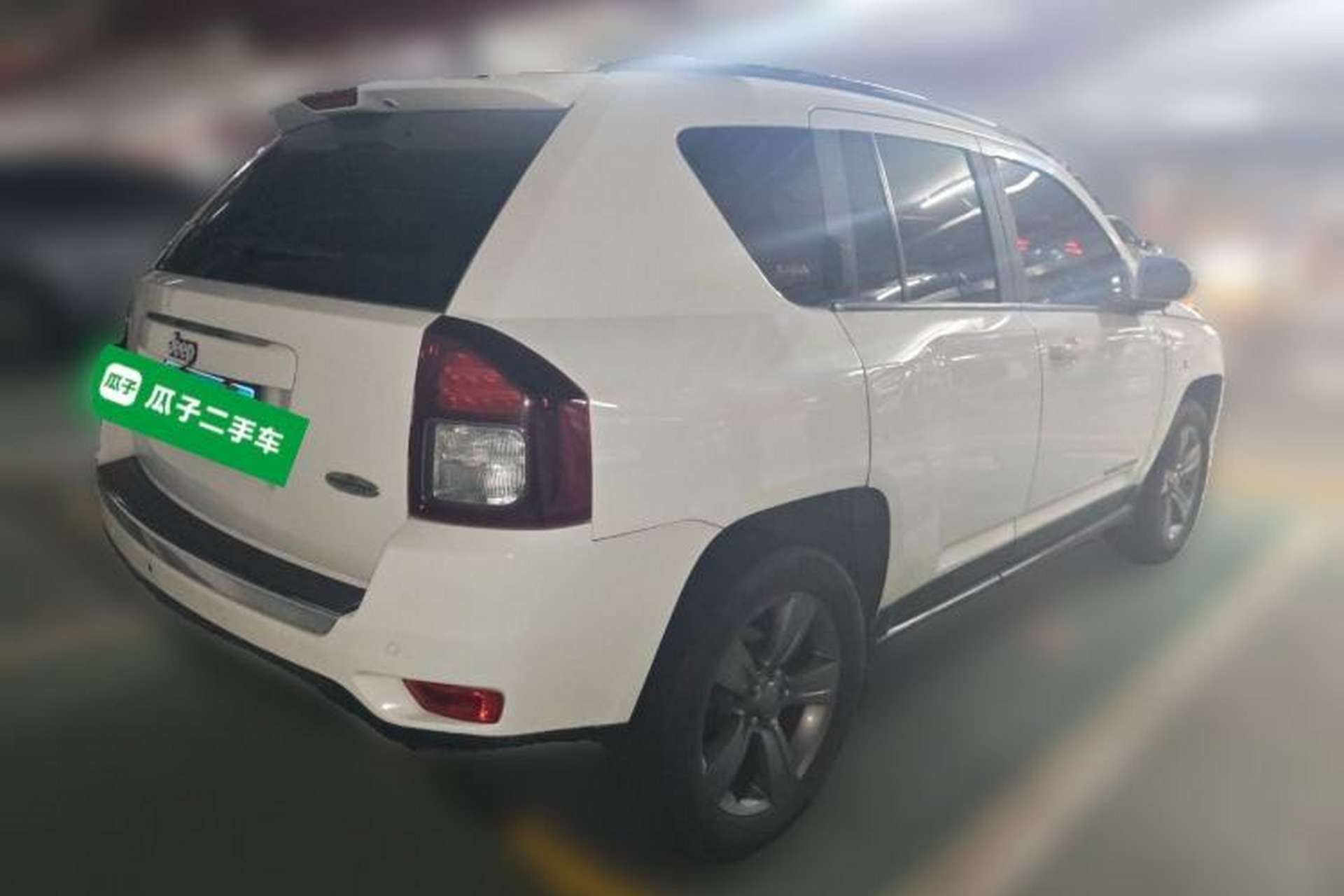 Used Jeep Compass 2014 2.4L Four-Wheel Drive Serpentine Collection Edition Rear Right 45 Deg