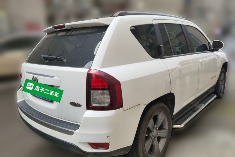 Used Jeep Compass 2014 Revised Version 2.4L Four-Wheel Drive Comfort Edition Rear Right 45 Deg
