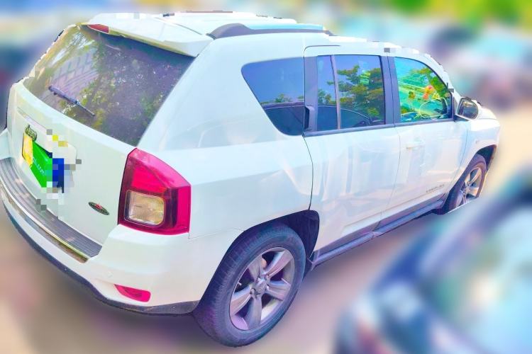 Used Jeep Compass 2014 2.4L four-wheel drive sport version Rear Right 45 Deg