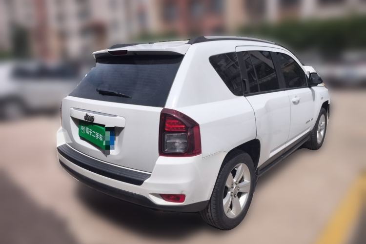 Used Jeep Compass 2014 2.0L two-wheel drive sport version Rear Right 45 Deg