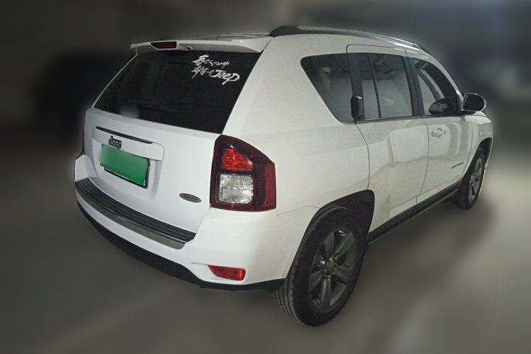 Used Jeep Compass 2014 2.4L four-wheel drive sport version Rear Right 45 Deg