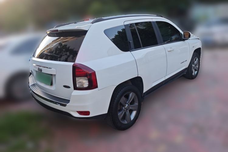 Used Jeep Compass 2014 Revised Version 2.4L Four-Wheel Drive Comfort Edition Rear Right 45 Deg