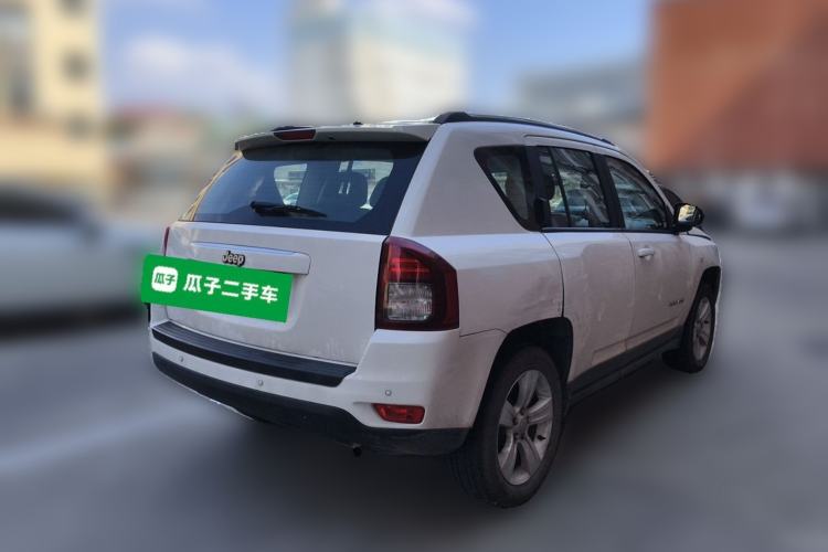 Used Jeep Compass 2014 Revised Version 2.0L Two-Wheel Drive Entry-Level Edition Rear Right 45 Deg