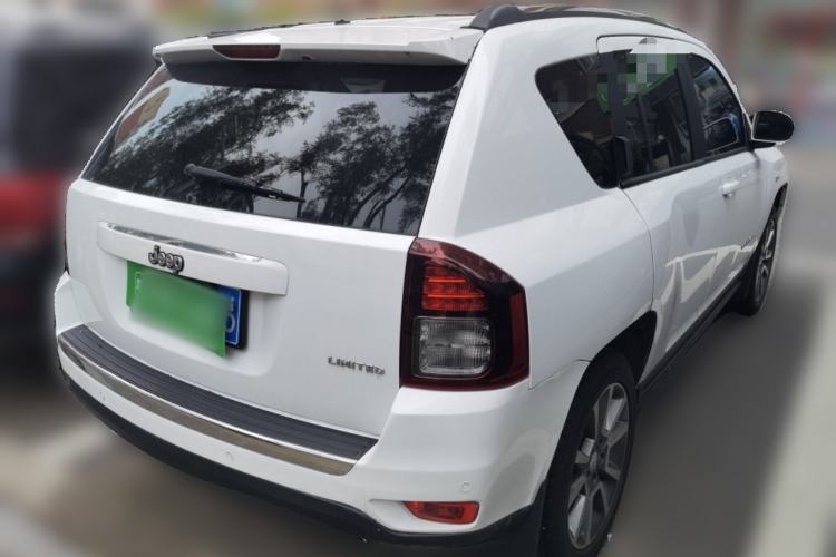 Used Jeep Compass 2014 Revised Version 2.4L Four-Wheel Drive Luxury Edition Rear Right 45 Deg