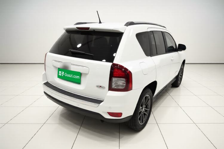Used Jeep Compass 2014 Revised Version 2.4L Four-Wheel Drive Comfort Edition Rear Right 45 Deg