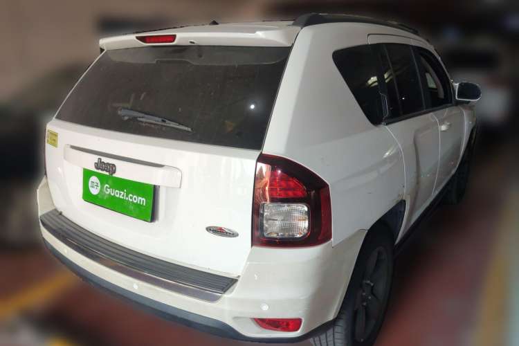 Used Jeep Compass 2014 Revised Version 2.4L Four-Wheel Drive Comfort Edition Rear Right 45 Deg