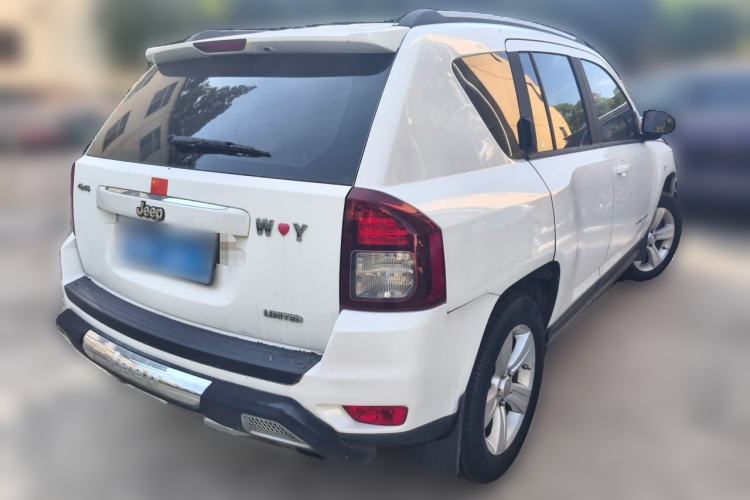 Used Jeep Compass 2014 2.0L two-wheel drive sport version Rear Right 45 Deg