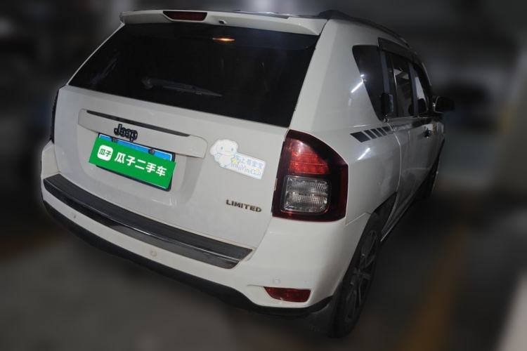 Used Jeep Compass 2014 2.0L two-wheel drive luxury version Rear Right 45 Deg