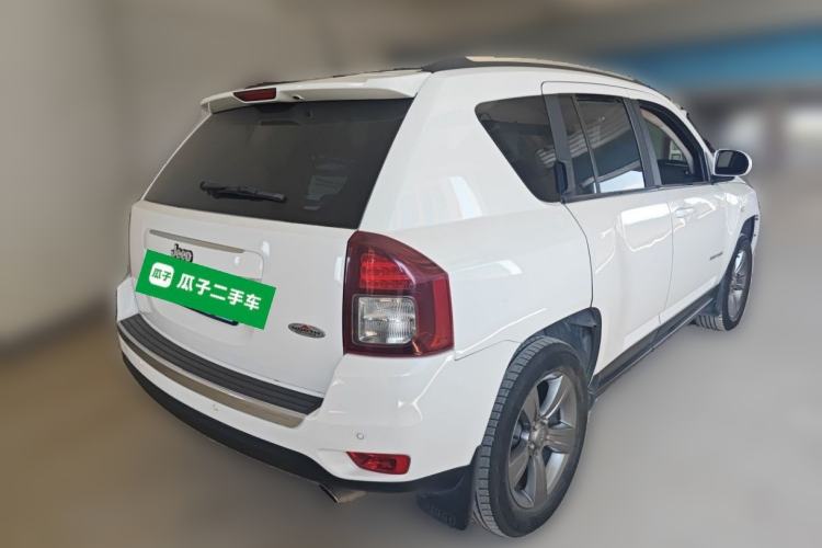 Used Jeep Compass 2014 Revised Version 2.4L Four-Wheel Drive Comfort Edition Rear Right 45 Deg
