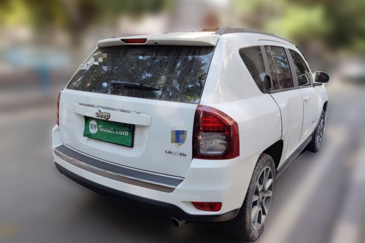 Used Jeep Compass 2014 2.4L four-wheel drive luxury version Rear Right 45 Deg