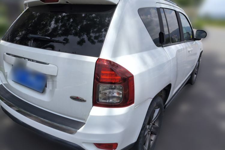Used Jeep Compass 2014 Revised Version 2.4L Four-Wheel Drive Comfort Edition Rear Right 45 Deg
