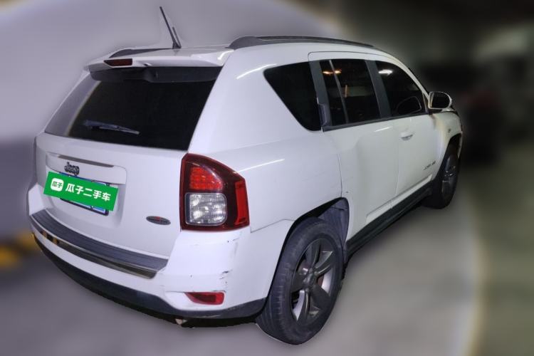 Used Jeep Compass 2014 Revised Version 2.4L Four-Wheel Drive Comfort Edition Rear Right 45 Deg