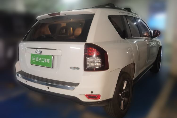 Used Jeep Compass 2014 Revised Version 2.4L Four-Wheel Drive Comfort Edition Rear Right 45 Deg