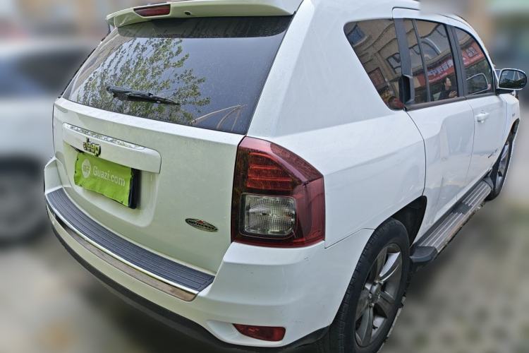 Used Jeep Compass 2014 Revised Version 2.4L Four-Wheel Drive Comfort Edition Rear Right 45 Deg