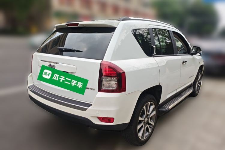 Used Jeep Compass 2014 2.4L four-wheel drive luxury version Rear Right 45 Deg