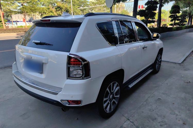 Used Jeep Compass 2014 Revised Version 2.0L Two-Wheel Drive Elite Edition Rear Right 45 Deg