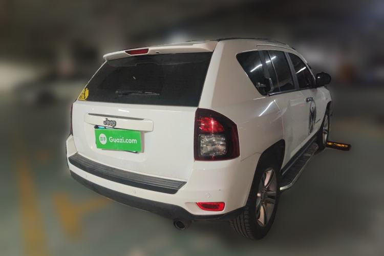 Used Jeep Compass 2014 2.0L two-wheel drive sport version Rear Right 45 Deg