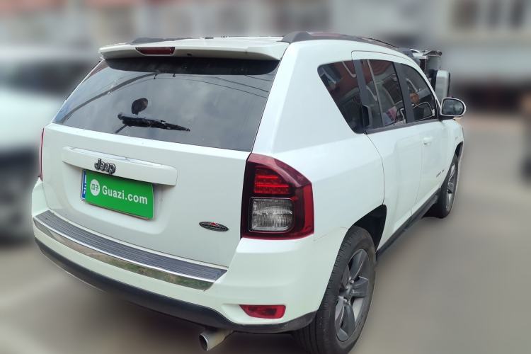 Used Jeep Compass 2014 2.4L four-wheel drive sport version Rear Right 45 Deg