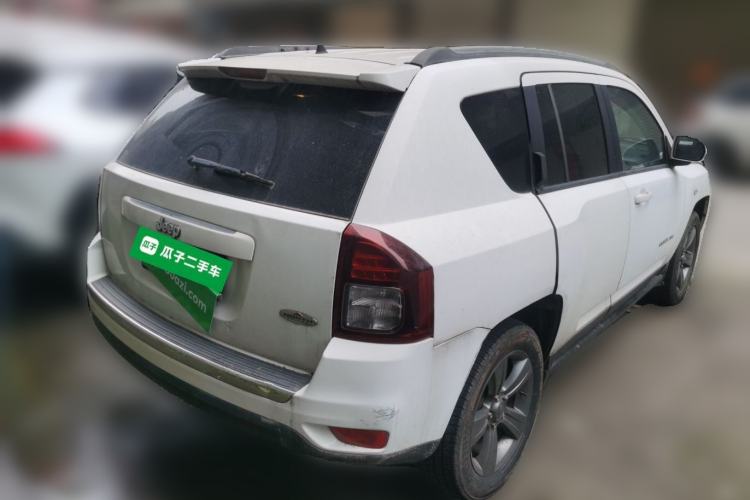Used Jeep Compass 2014 2.4L four-wheel drive sport version Rear Right 45 Deg