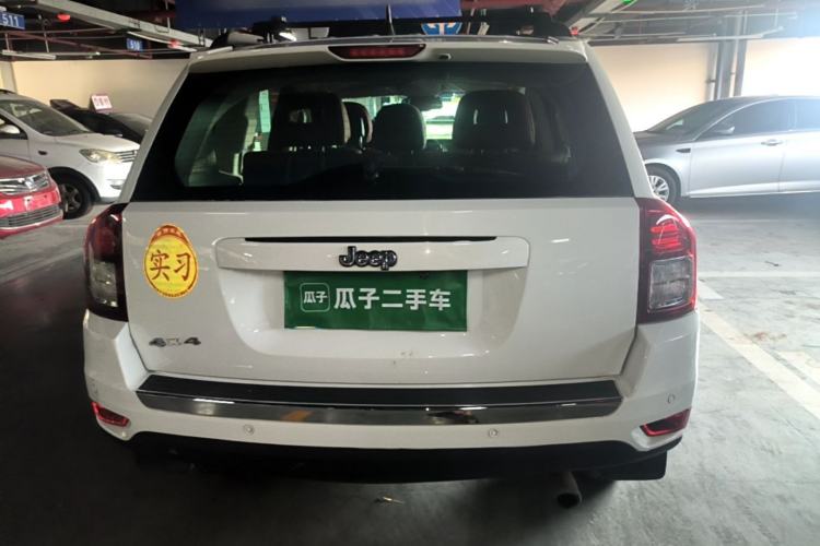 Used Jeep Compass 2014 2.0L two-wheel drive sport version Rear