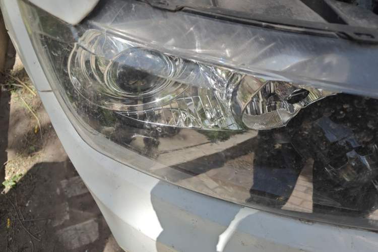 Used Jeep Compass 2014 Revised Version 2.4L Four-Wheel Drive Comfort Edition Right Front Headlight