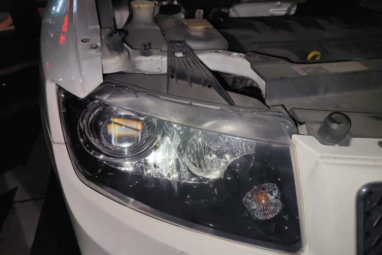 Used Jeep Compass 2014 2.4L Four-Wheel Drive Serpentine Collection Edition Right Front Headlight