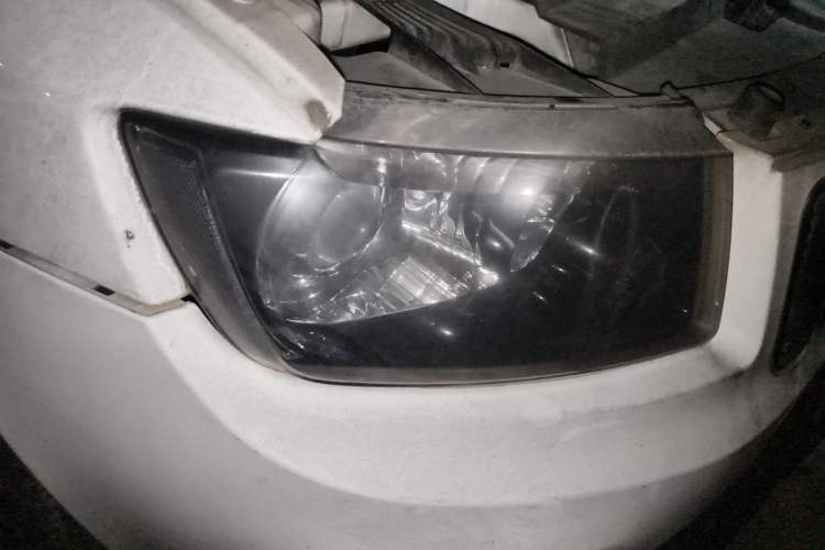 Used Jeep Compass 2014 Revised Version 2.4L Four-Wheel Drive Comfort Edition Right Front Headlight